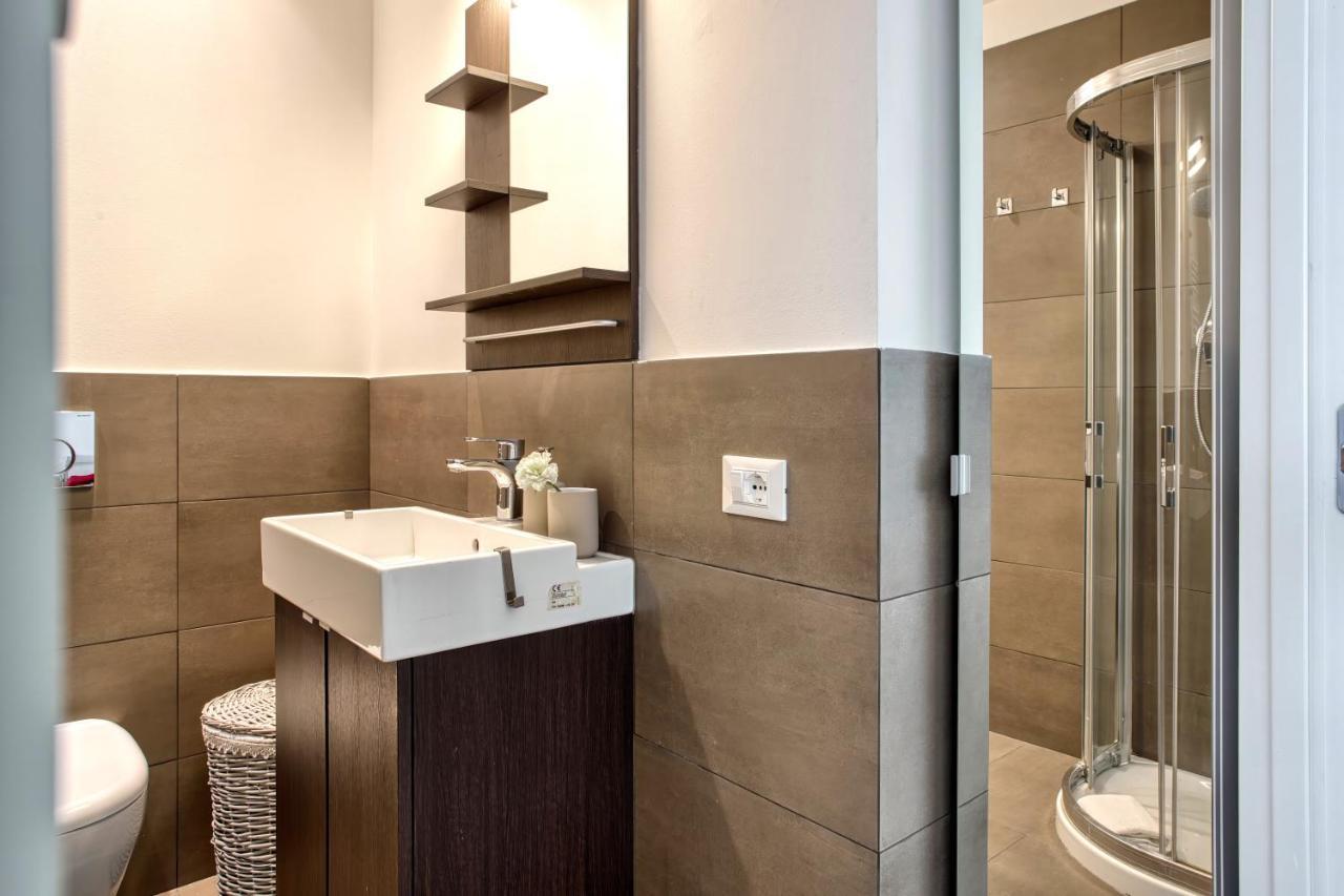 Joivy Vibrant 2Bed Apt With Balcony Милано Екстериор снимка