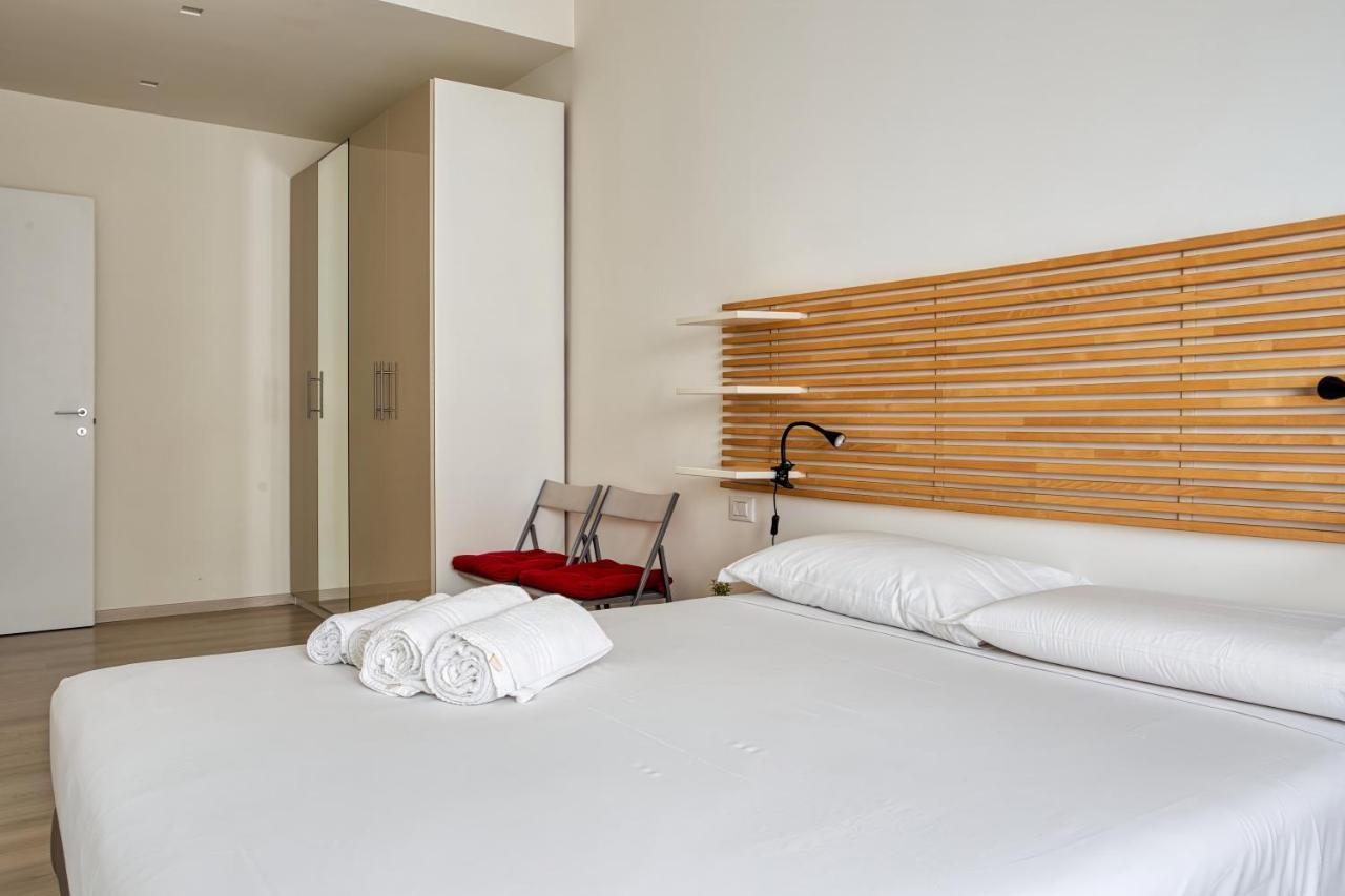 Joivy Vibrant 2Bed Apt With Balcony Милано Екстериор снимка